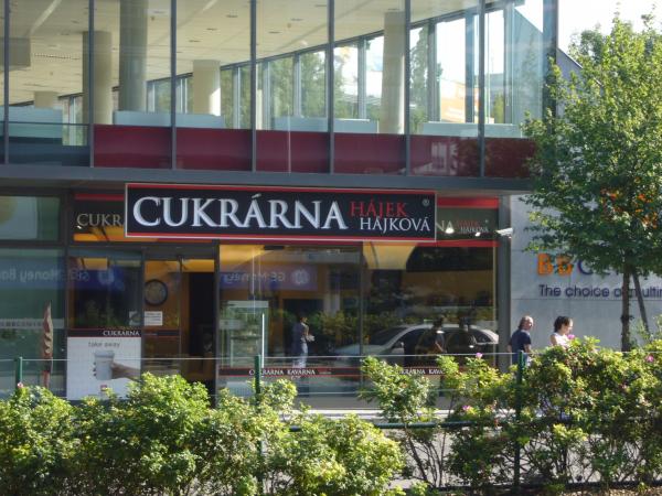 Vchod do Cukrárny Hájek Hájková - Praha BB centrum